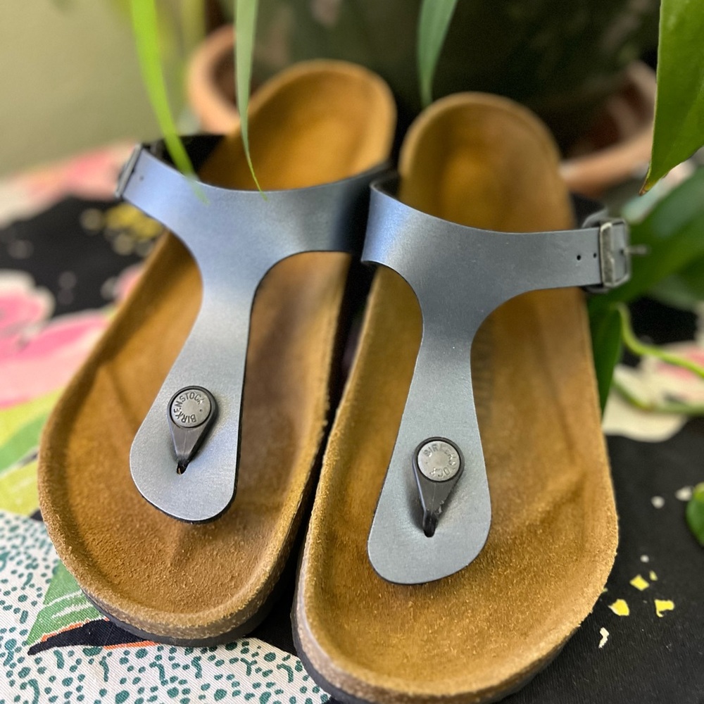 Birkenstock thong sandal and beautiful pearl navy